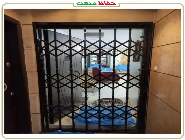 نصب حفاظ درب آپارتمان در اصفهان
