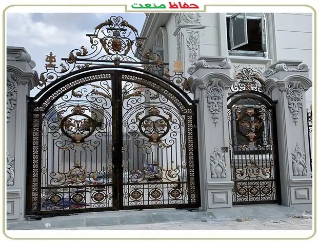 انتخاب و نصب درب فرفورژه در شهر اصفهان